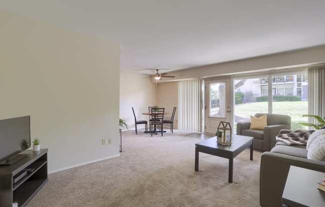 Camp Hill Apartments Living Area | Apartments in Camp HIll PA at Long Meadows