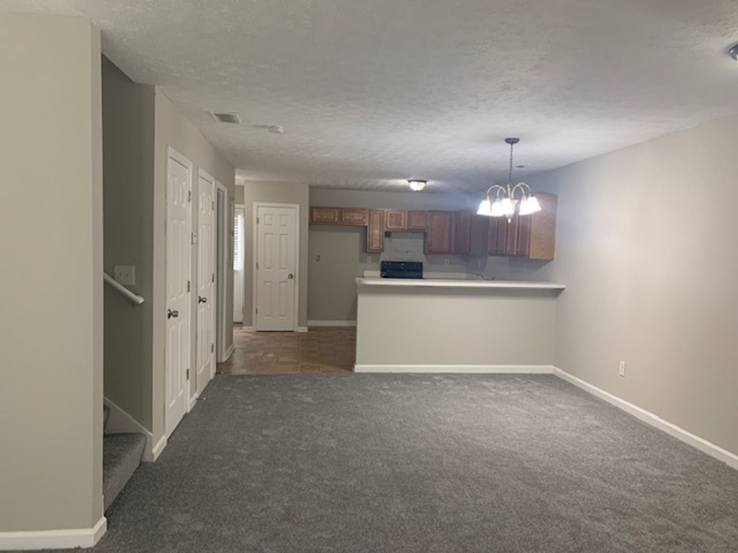 CHARMING 3 BEDROOM 2.5 BATH IN ELLENWOOD, GA!