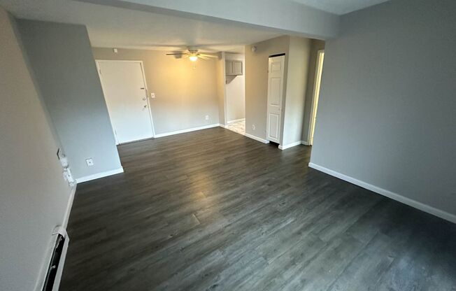 1 bed, 1 bath, 560 sqft, $825, Unit 720-14