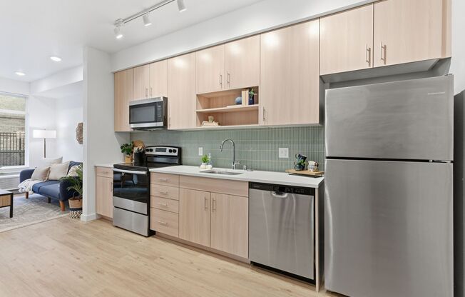 1 bed, 1 bath, 653 sqft, $1,450, Unit 210