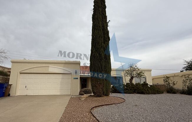 Move-in Special! Charming Home with Mountain Views!