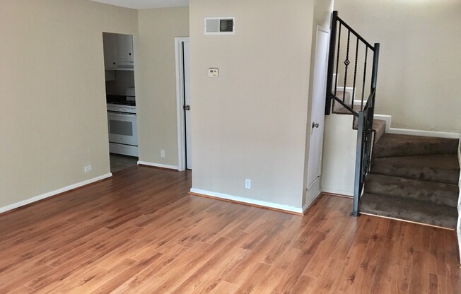 Great 2 bed, 1.5 Bath Condo with Garage in Concord -- COMING SOON !!!