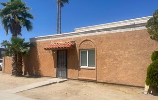 48th St and Broadway,Single story 2 bed, 1 bath $1250/month Water, sewer, trash included