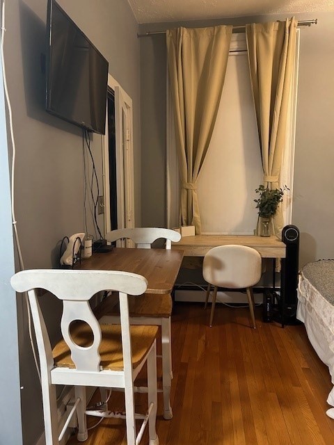 1 bed, 1 bath, 275 sqft, $2,300, Unit LB