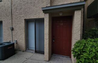 1 bed, 1.5 baths, $1,400, Unit #14