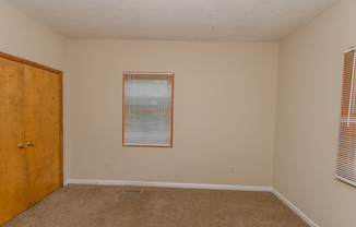 4 beds, 1 bath, $2,150