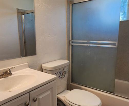 2 beds, 1 bath, $2,250