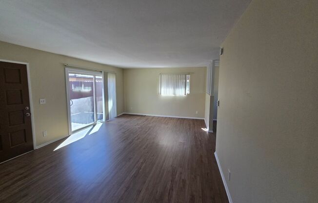 2 beds, 1 bath, 800 sqft, $2,850