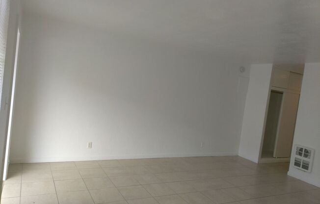 Studio, 1 bath, 650 sqft, $1,350, Unit -5181-2