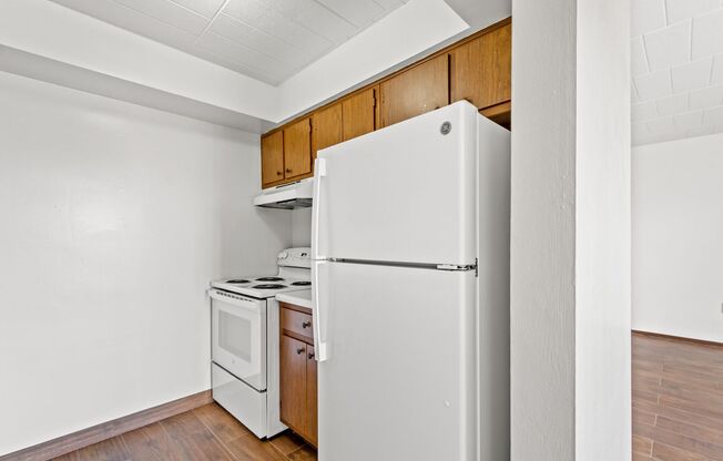 1 bed, 1 bath, 750 sqft, $799, Unit 2434 Brownsville Road Apt. 11