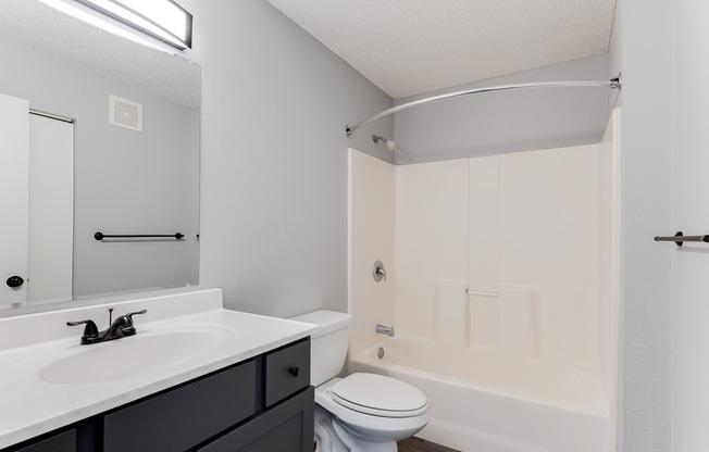 Beautiful Spacious Bathroom | White Pines Apartments | Shakopee MN Apartments For Rent