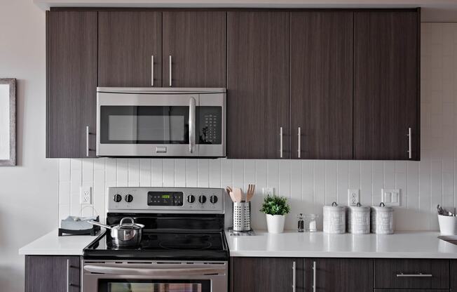 North Hollow Apartments Model Kitchen