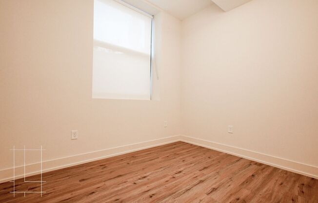 2 beds, 1 bath, $1,584, Unit 875 Michigan Ave Apt. 106