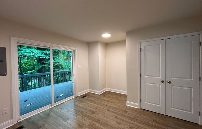 Remodeled 2BD, 1.5BA Raleigh Townhome with Private Deck