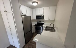1 bed, 1 bath, 660 sqft, $2,200