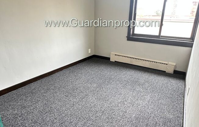 1 bed, 1 bath, $875, Unit #25