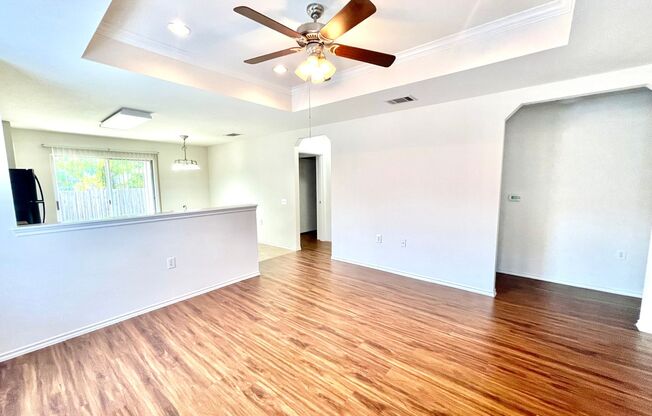 Home Near Southeast Downtown Austin and Airport!