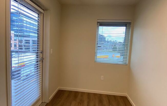 Studio, 1 bath, 178 sqft, $1,295, Unit 320