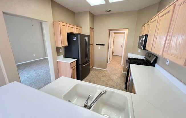 2 beds, 2 baths, $2,000