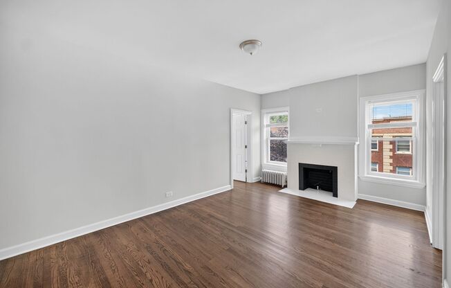3 beds, 2 baths, 1,250 sqft, $2,600, Unit 6585-3