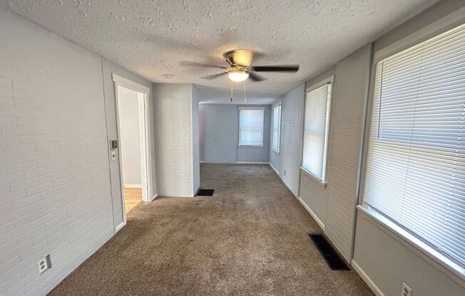 3 beds, 1 bath, $1,200