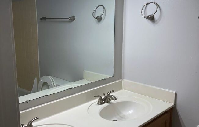 2 beds, 2 baths, 955 sqft, $1,179, Unit 5901E