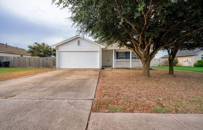 Humble 3 Bedroom, 2 Bath Home w/ Front Flex Space in Hutto