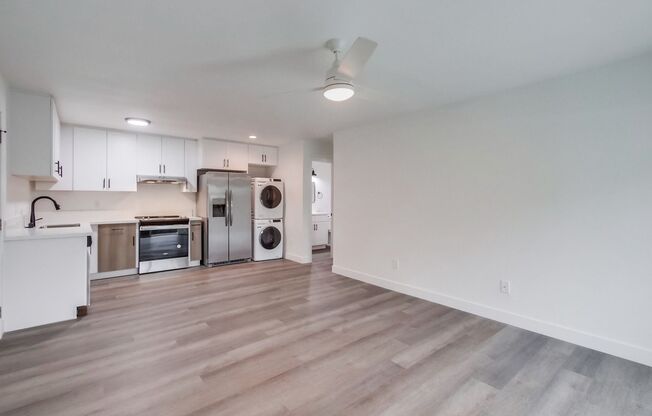 1 bed, 1 bath, 576 sqft, $2,495, Unit 6