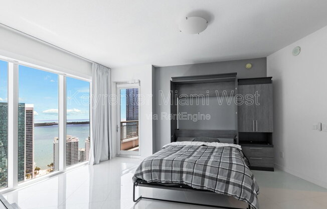 3 beds, 4 baths, 2,734 sqft, $8,500, Unit Apartment 3800