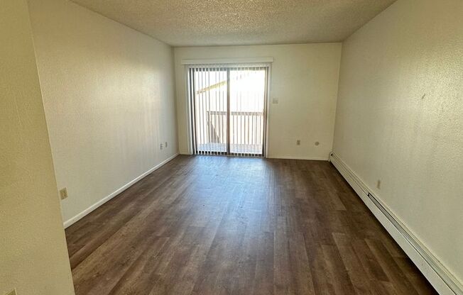 2 beds, 1 bath, 800 sqft, $925, Unit #3