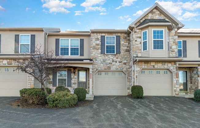 2 Story, 3-Bedroom, 2.5 Bath Town-home Located In Cumberland Valley School District
