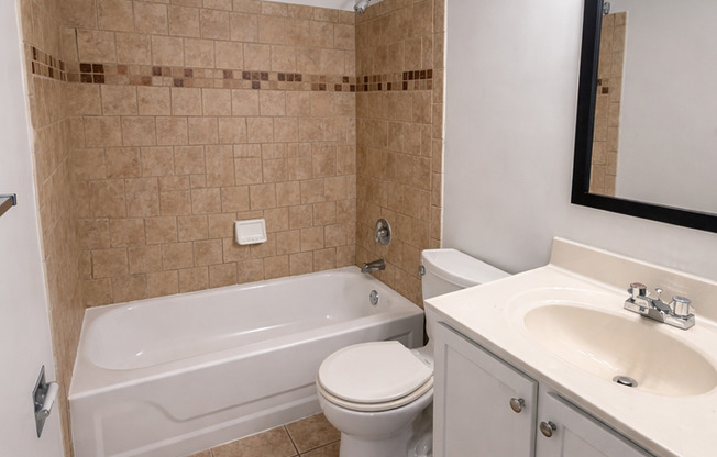 2 beds, 1 bath, 760 sqft, $1,575, Unit 1-1503