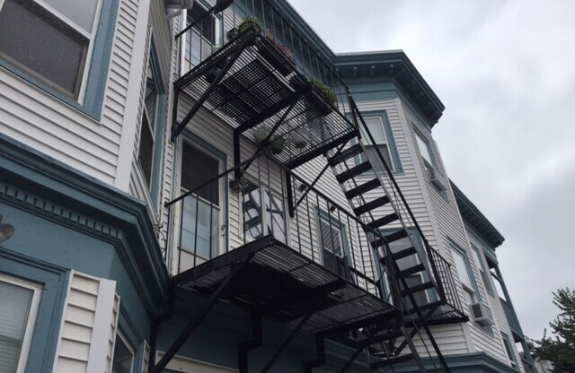 112 Thurston St.