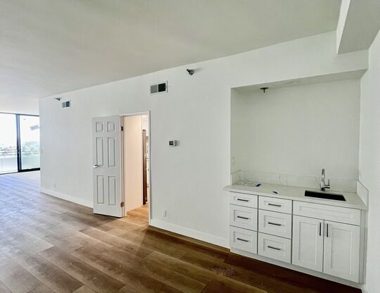 2 beds, 2.5 baths, 2,379 sqft, $7,595, Unit 1405