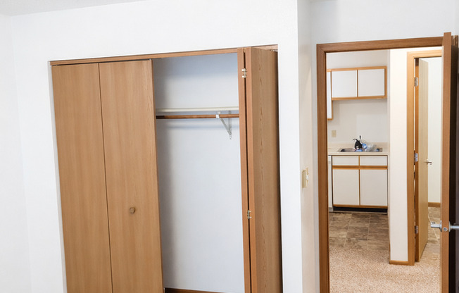 2 beds, 1 bath, 1,008 sqft, $1,175, Unit 629 - 14