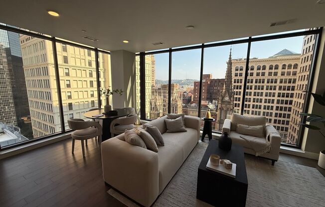 Gorgeous 2 Bedroom 2 Bathroom Downtown Condo
