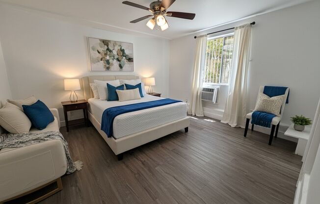 Must-see Updated Vintage-Style Studio at 1245 N Laurel Ave, West Hollywood, CA 90046
