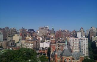 33 GREENWICH AVE