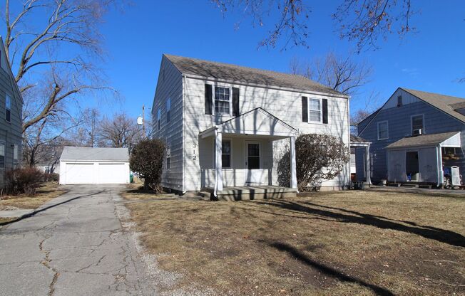 2 Bedroom Duplex in North Kansas City