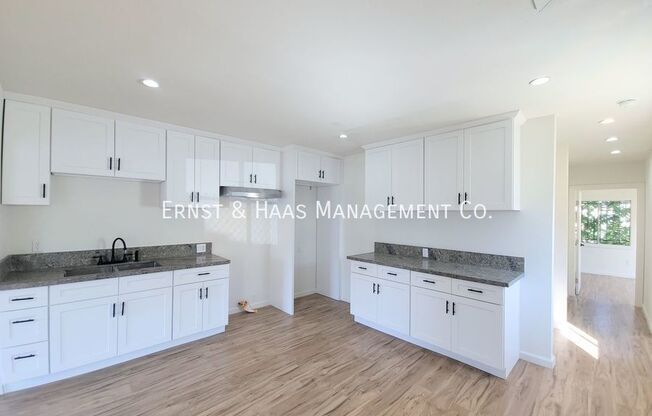 2 beds, 1 bath, 730 sqft, $2,595