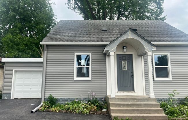 Adorable 3 Bedroom Fully Renovated Home!