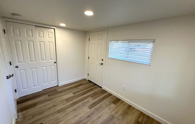 2 beds, 1 bath, $2,000