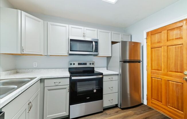 2 beds, 1 bath, $1,650