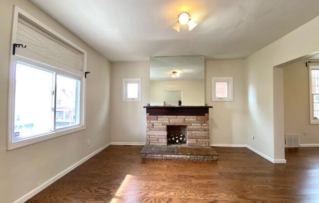 Spacious 4 Bed/1 Bath Home in Beechview-Convenient to Downtown! Available 7/5