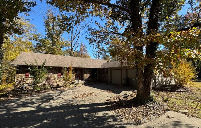 Dreamy 5 Bed/4 Bath House for rent in Rogers!!