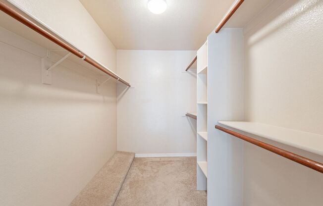 1 bed, 1 bath, $1,600, Unit #337