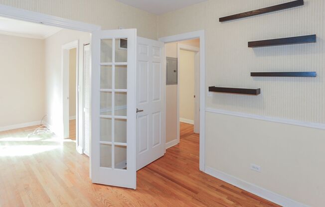 2 beds, 1 bath, 603 sqft, $2,450, Unit 628R-1N