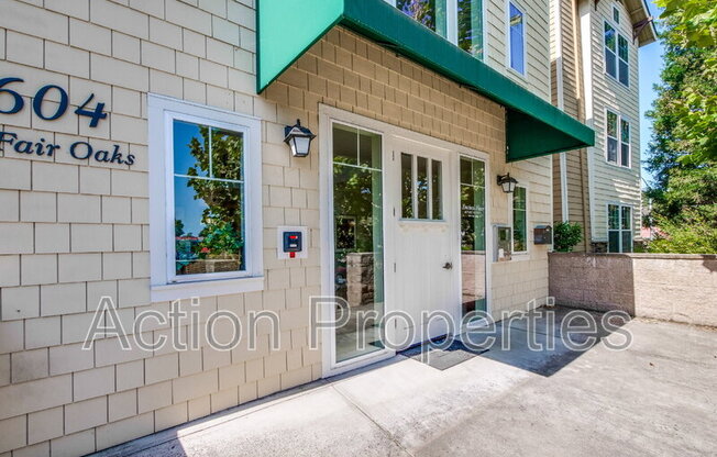 604 S FAIR OAKS AVE