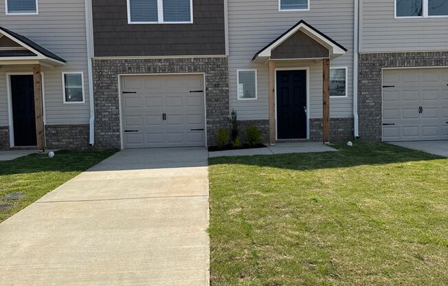 *Pre-leasing* NEW Three Bedroom | Two and a Half Bath Townhome in Driftwood | Lincoln Schools!