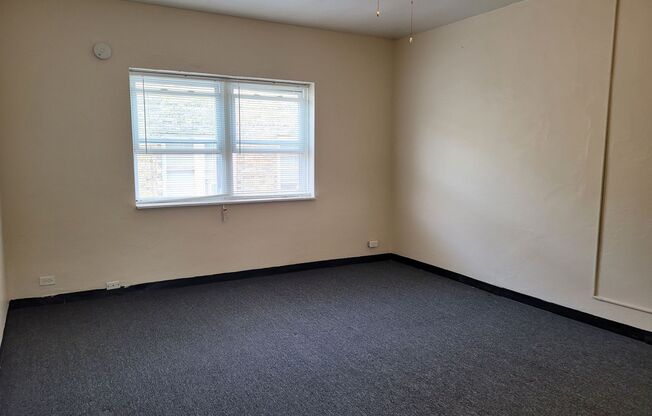 Studio, 1 bath, $825, Unit 209